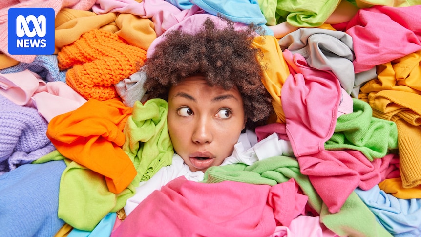 How many clothes should you own? The maths behind a sustainable wardrobe