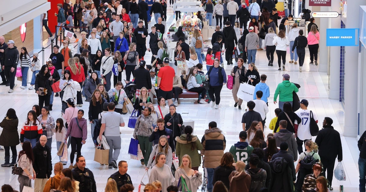Black Friday Shows Strong Signs Despite Economic Concerns