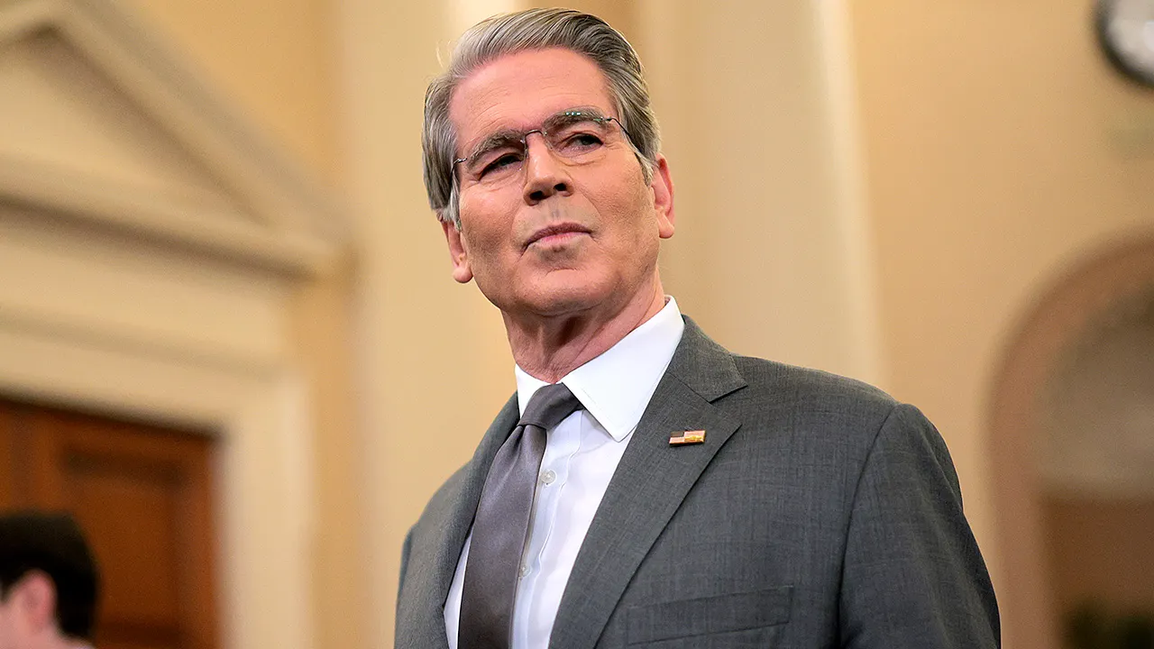 Bessent warns gas stations 'we're watching' as Trump demands immediate price cuts - Fox Business