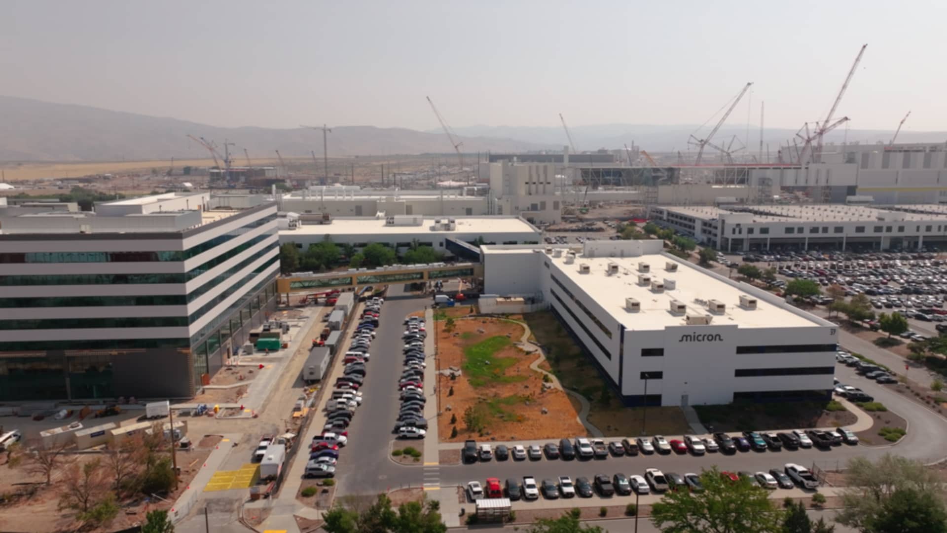 How Micron's $50 billion Boise buildout is reshaping its hometown - CNBC