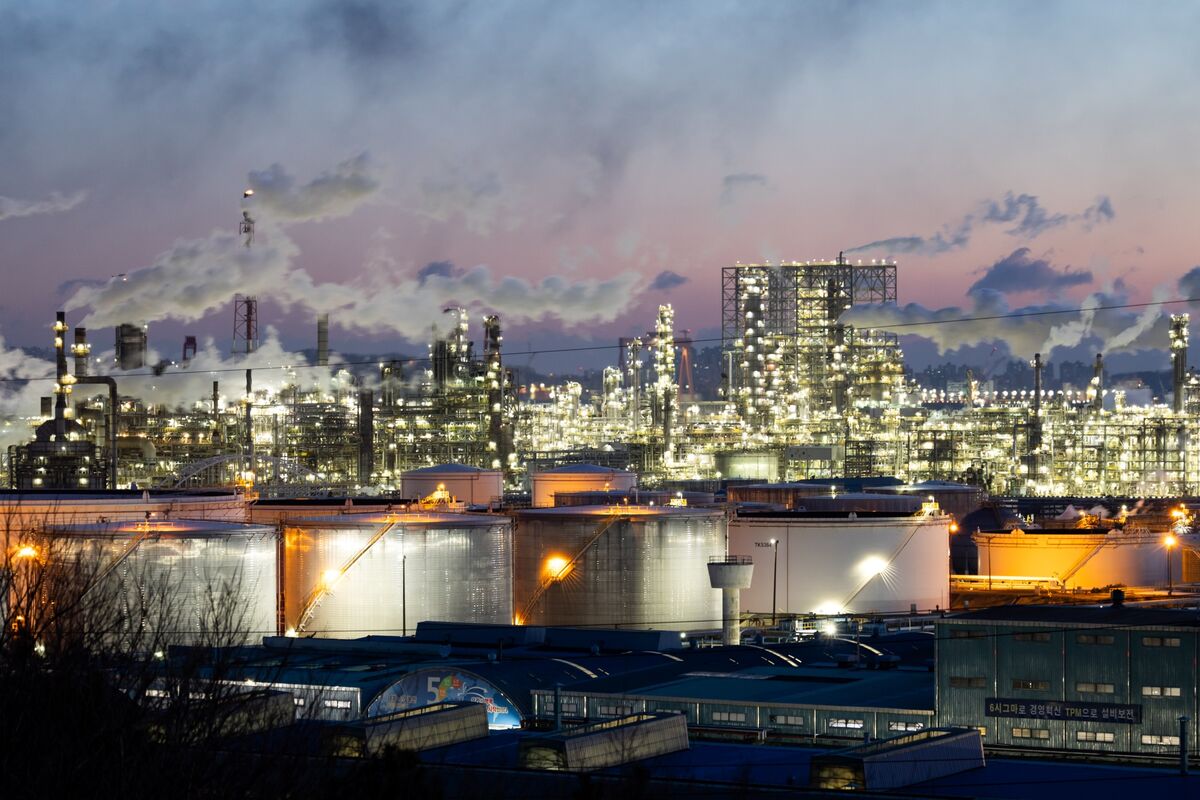 Vital Oil Price Benchmarks Bent Out of Shape by Iran War