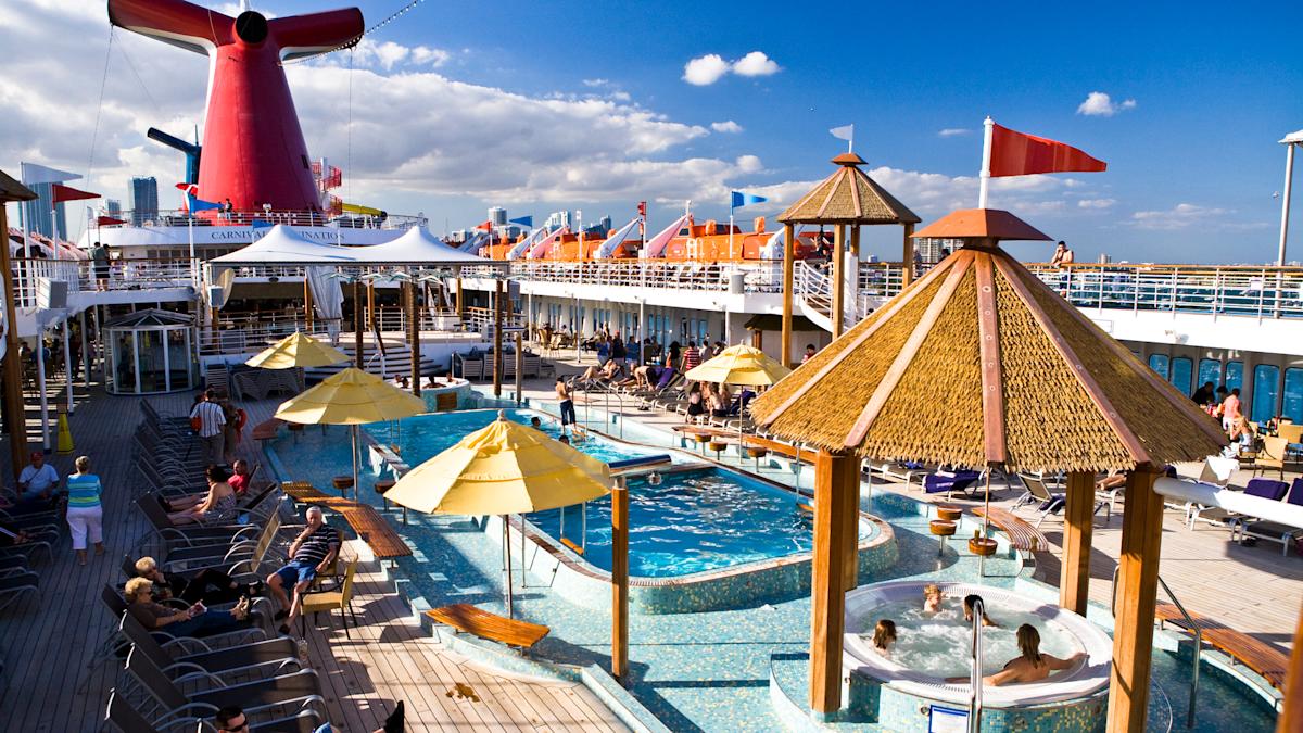 A Calif. nurse downed 14 tequila shots on a Carnival cruise, blacked out and sued. A Miami jury just gave her $300K - Yahoo Finance