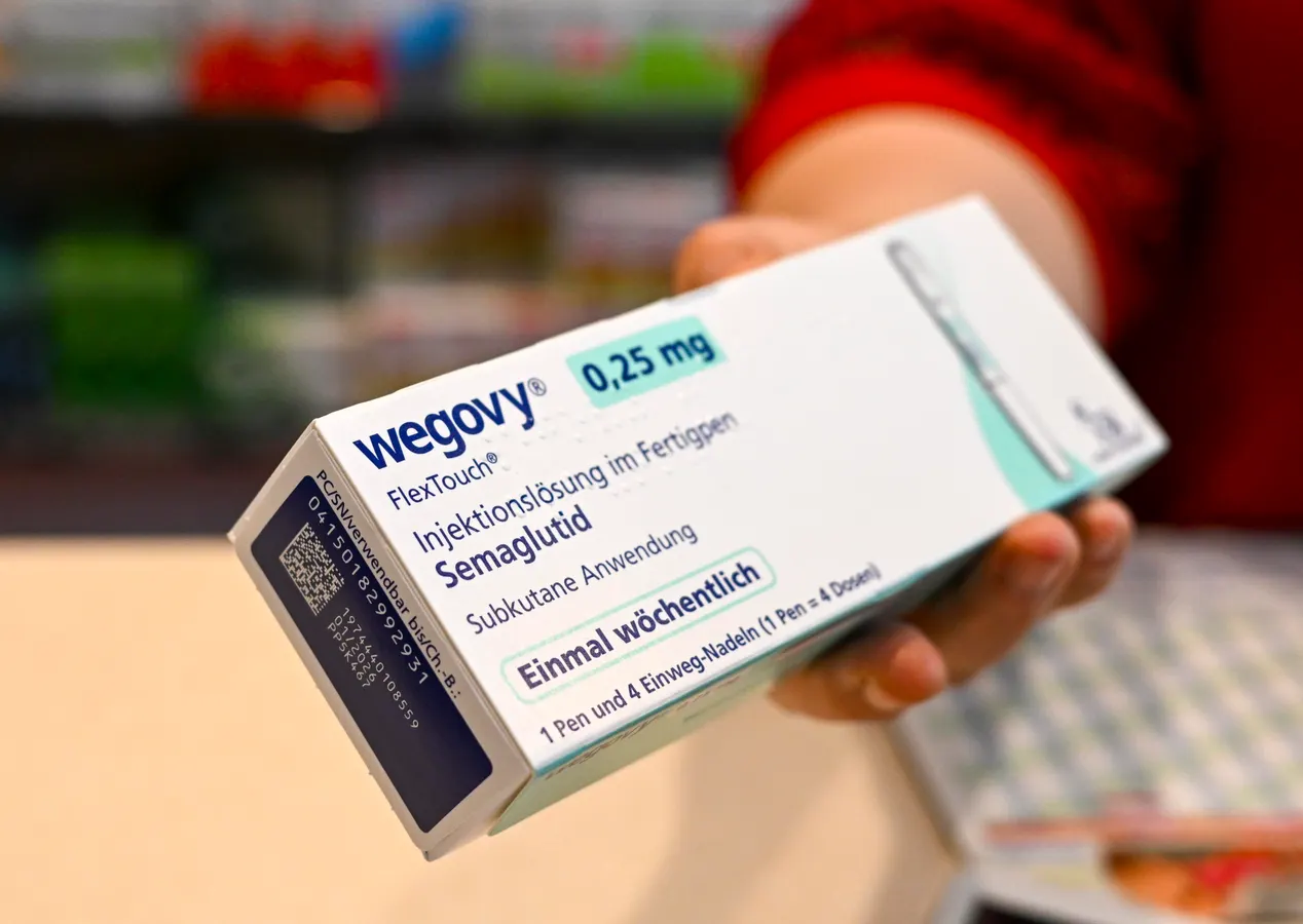 Amazon, CVS And Walmart Race To Fill $50 Weight
