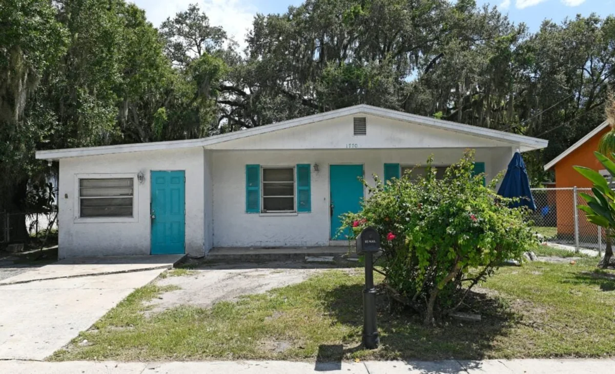 'The Starter Home Down The Street Is Only $90K,’ Says My Boomer Uncle Who Called Me Lazy for Still Renting — ‘His Generation Didn’t Make Excuses’