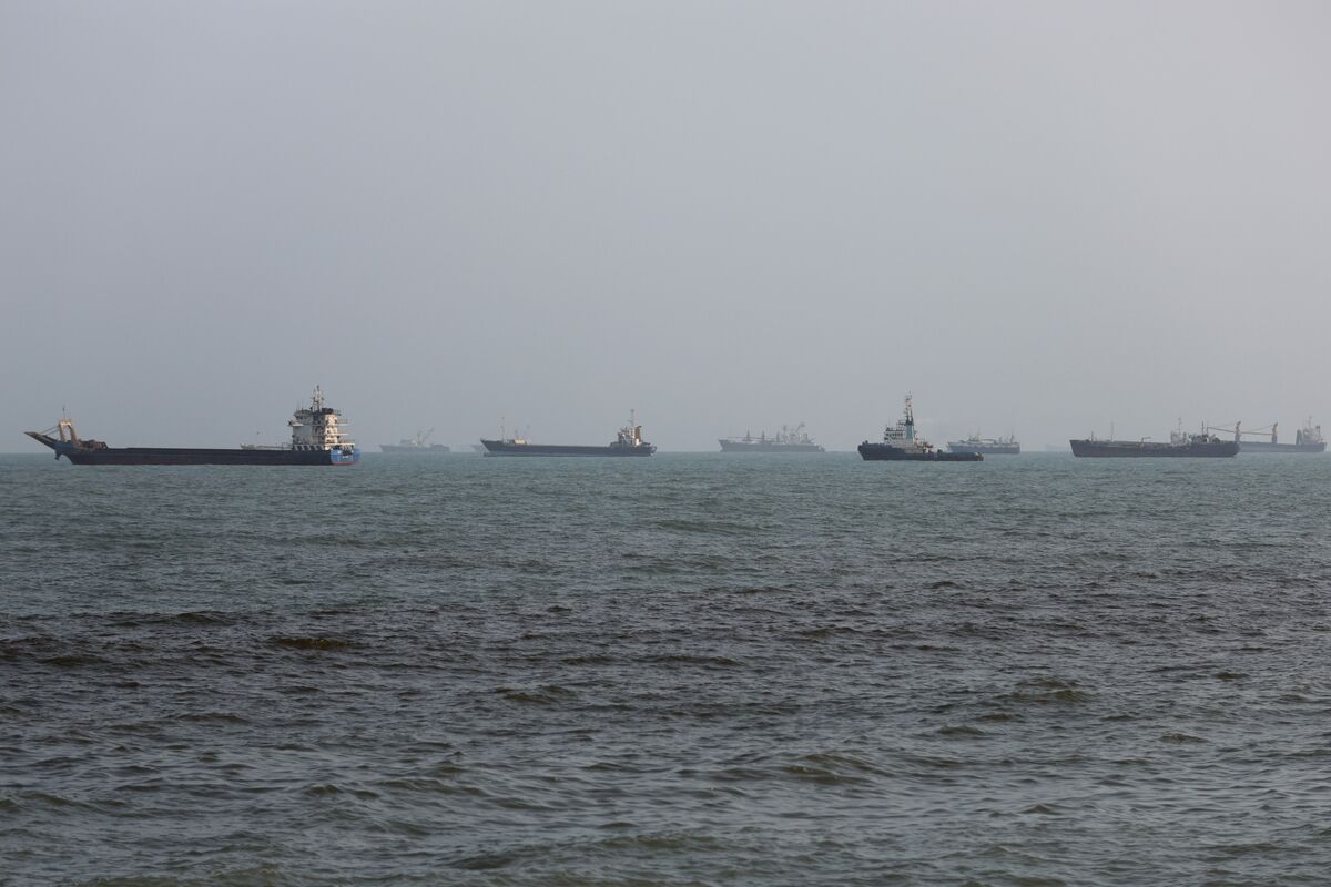 UAE Shuttles Oil Exports From Iraq Through the Strait of Hormuz