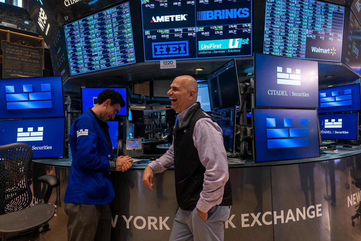 'Firing on all cylinders': Wall Street strategists expect a strong quarter of earnings growth