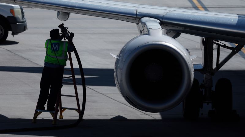 Airlines are about to run out of jet fuel because of the Iran war - CNN