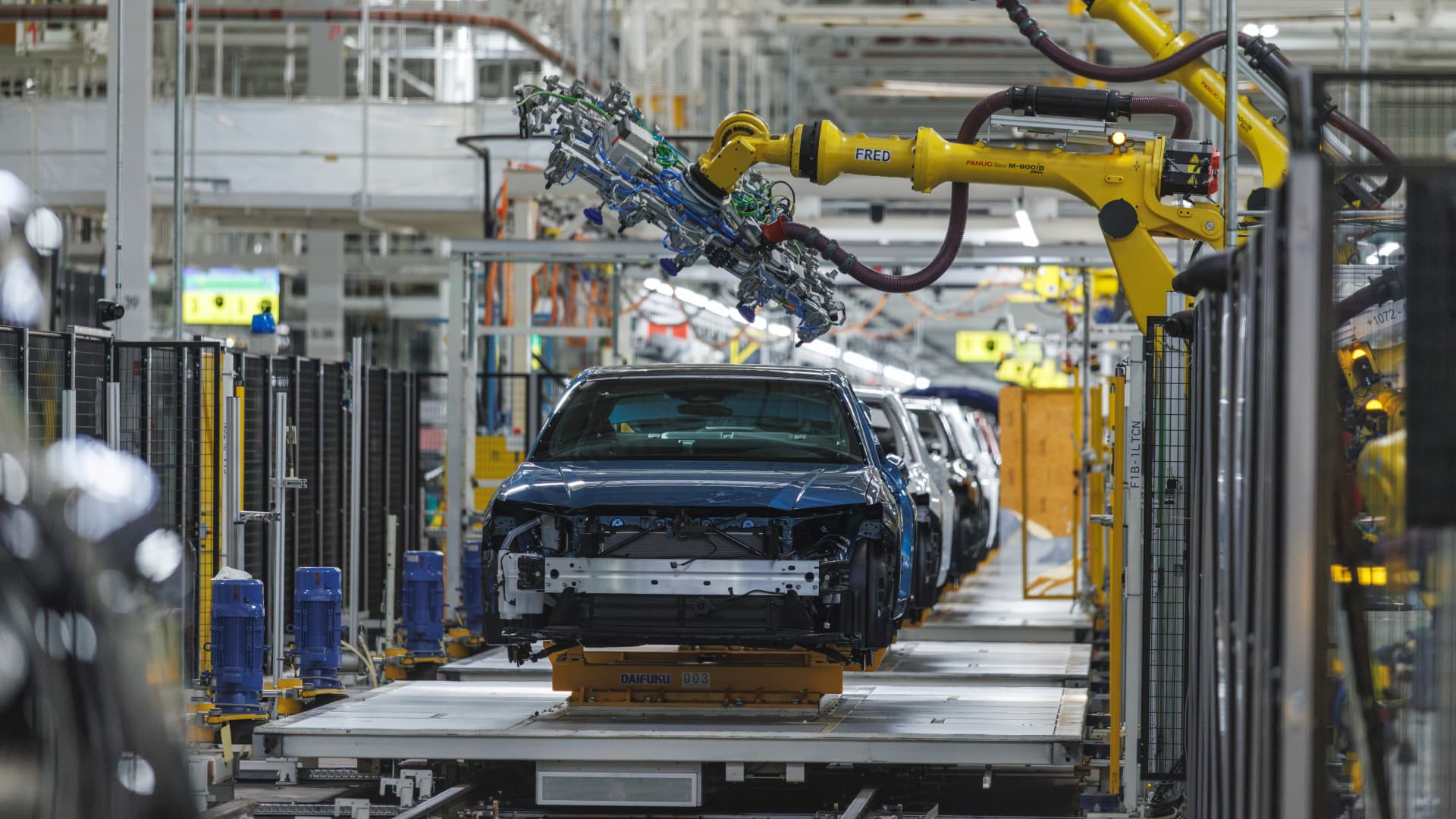 Toyota to invest $1 billion to increase U.S. production in Kentucky, Indiana plants - CNBC