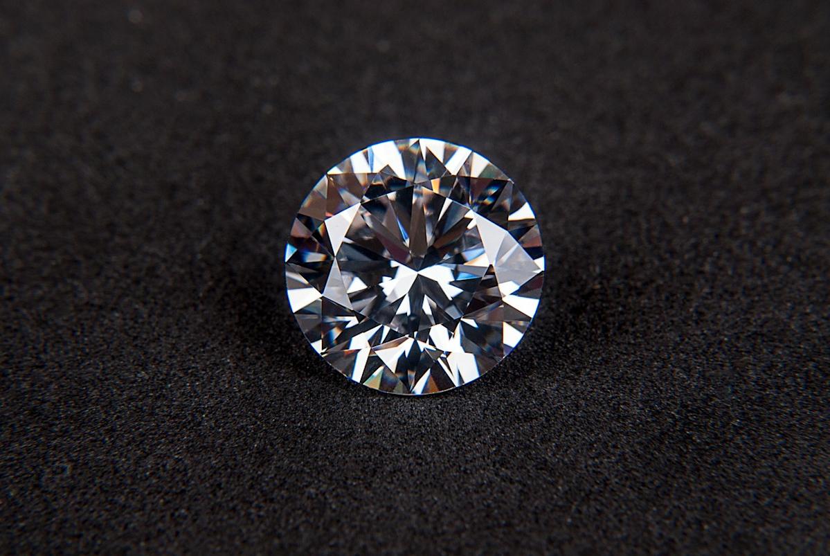 Jim Cramer on Signet Jewelers: “This Thing’s Been a Real Wild Trader Over the Years”