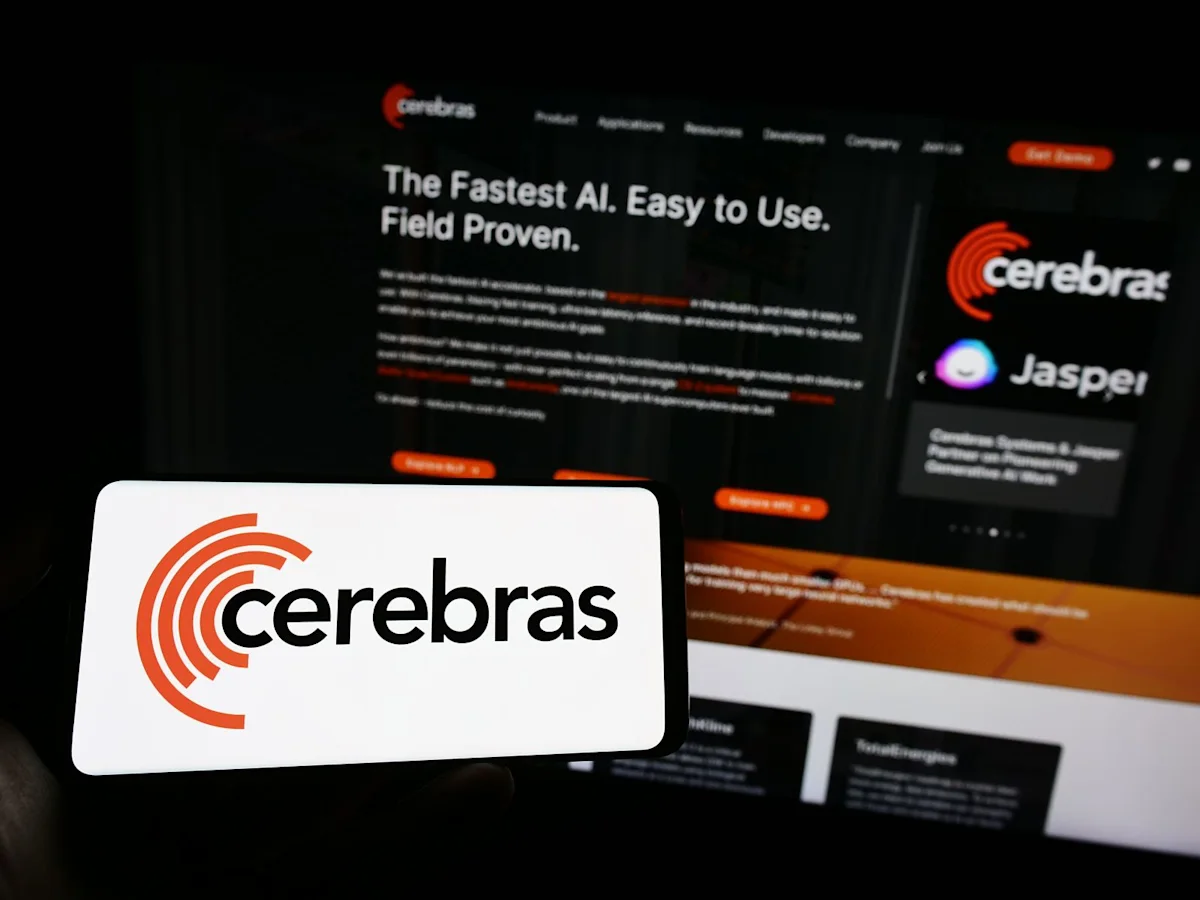 As Cerebras Launches a New, Record-Setting AI Accelerator, Here’s How You Should Play CBRS Stock