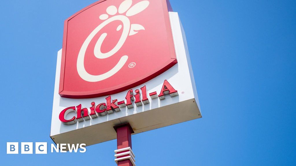 Former Chick-fil-A employee charged in $80,000 mac-and-cheese scheme - BBC
