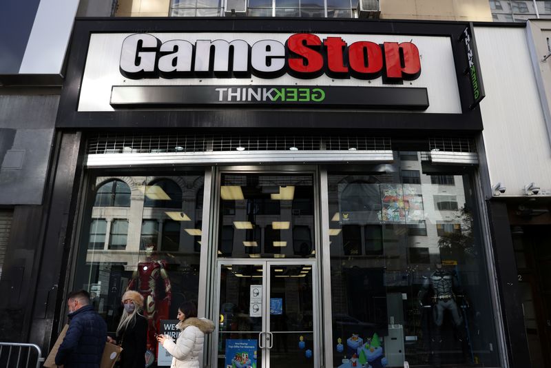GameStop is preparing offer for eBay, WSJ reports - Yahoo Finance