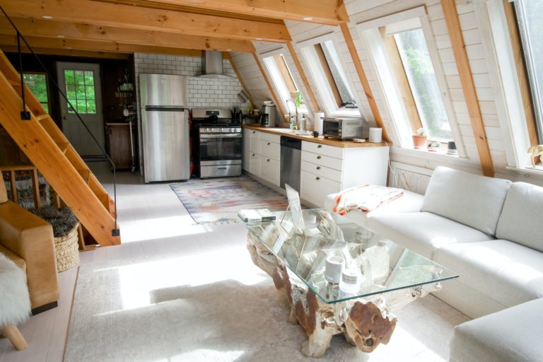 Here’s Why Jim Cramer Is Happy With AirBnb (ABNB)