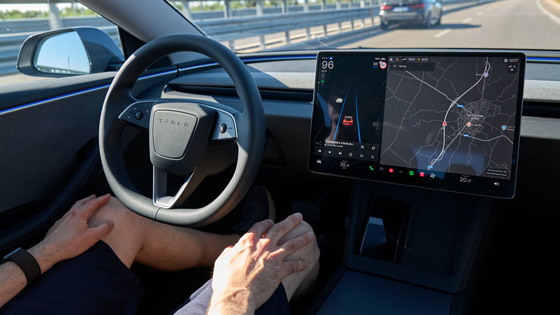 How long will software-defined cars last? The auto industry doesn't know yet - CNBC