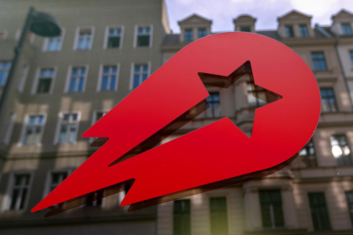 Uber Raises Delivery Hero Stake in €270 Million Prosus Deal