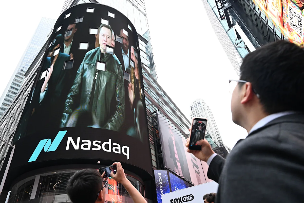 SpaceX stock jumps for 2nd day, now up over 25% since debut