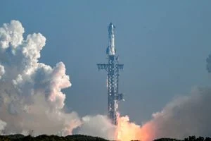 Space stocks surge after SpaceX IPO S-1 filing - qz.com