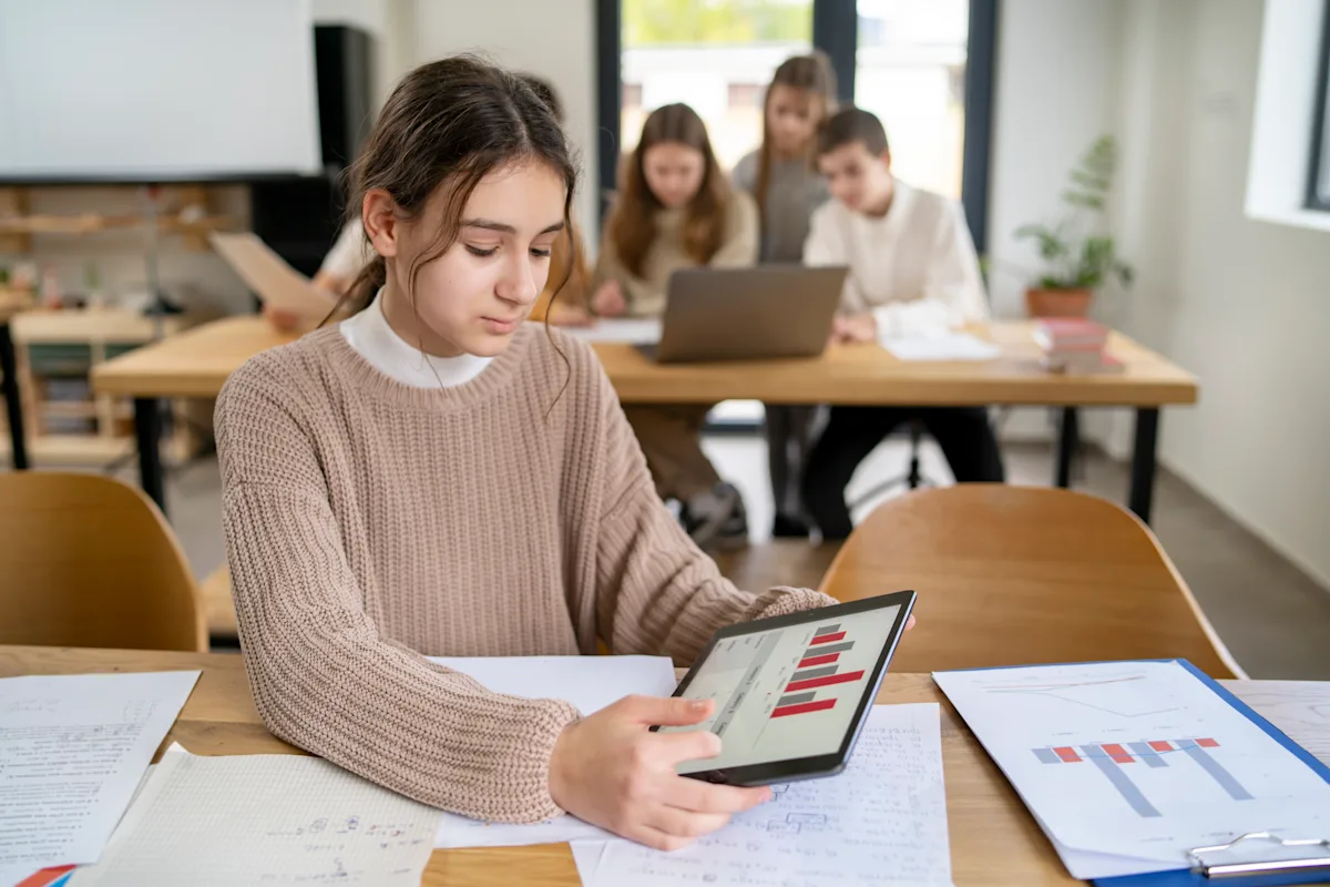 7 things to know about Schwab's new brokerage account for teenagers