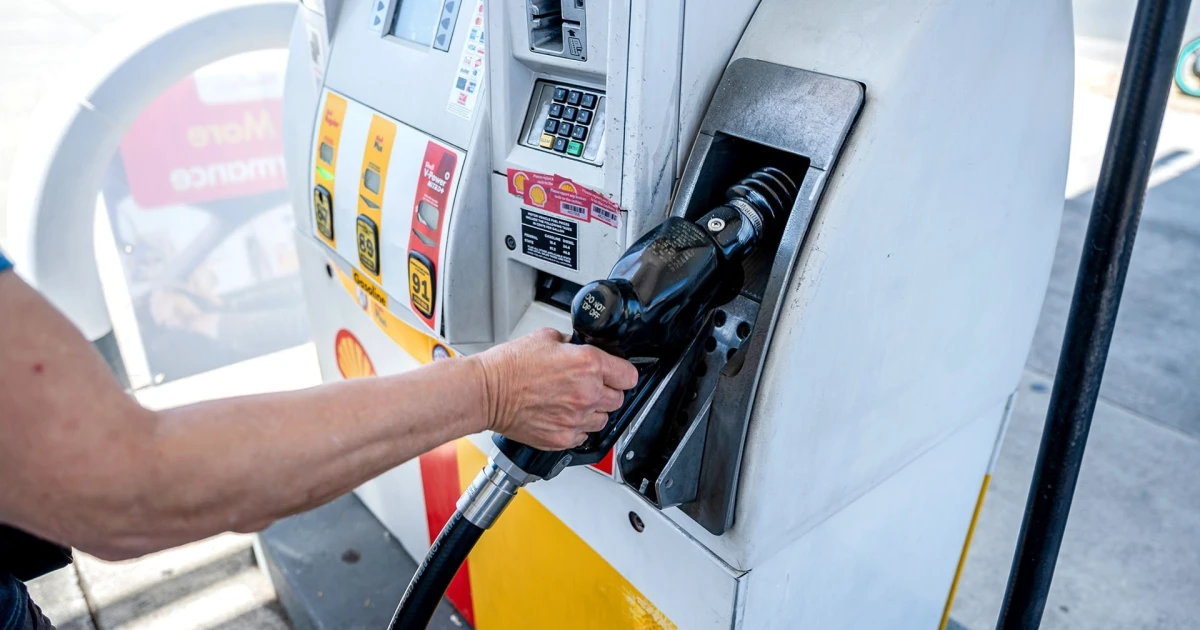 Americans Feel Squeeze From Gas Prices and Mortgage Rates