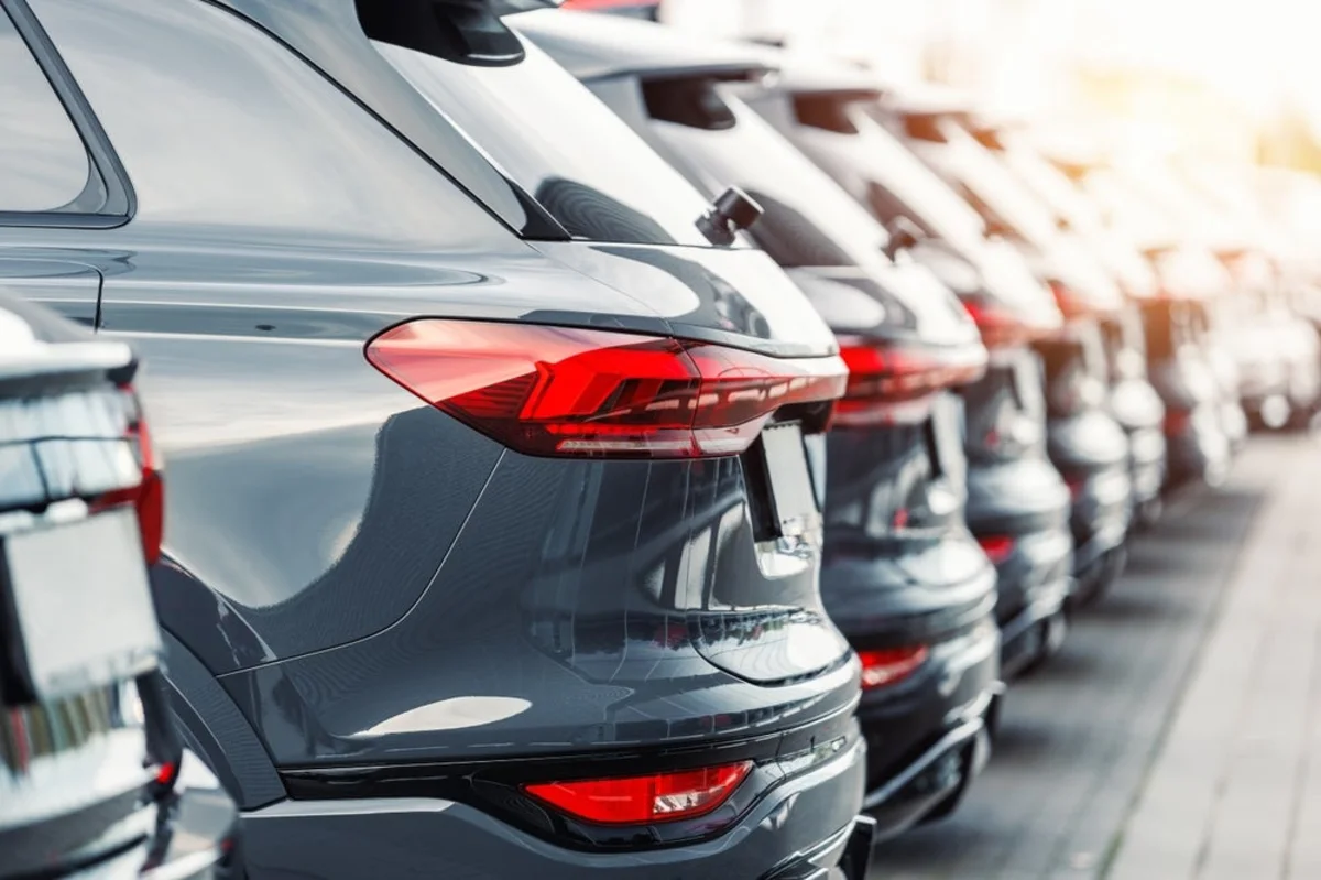 UK motor insurance premiums continue to rise at renewal despite strong competition