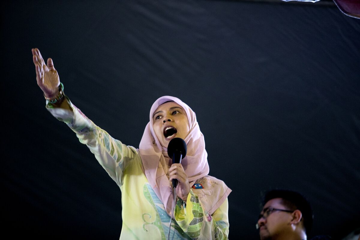 Anwar’s Daughter Takes Leave from Party Leadership Amid Setbacks