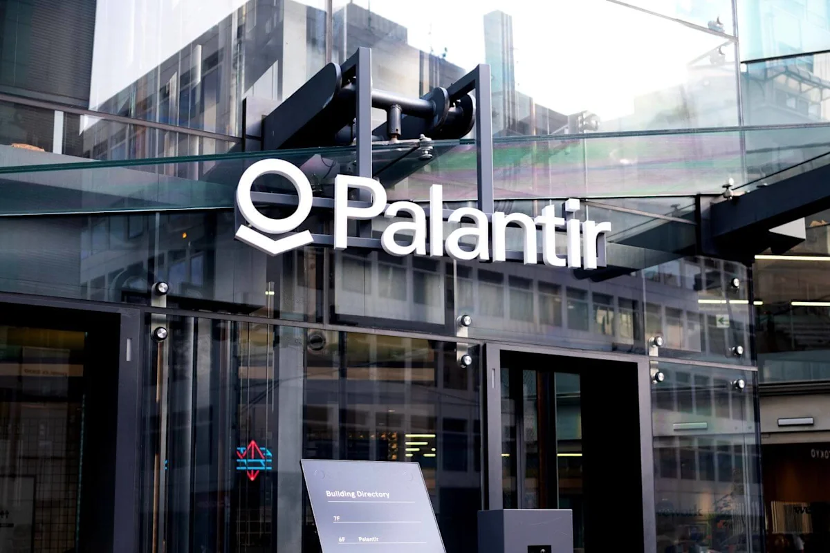 Wall Street Can't Agree on Palantir. Here's What Investors Should Do Next