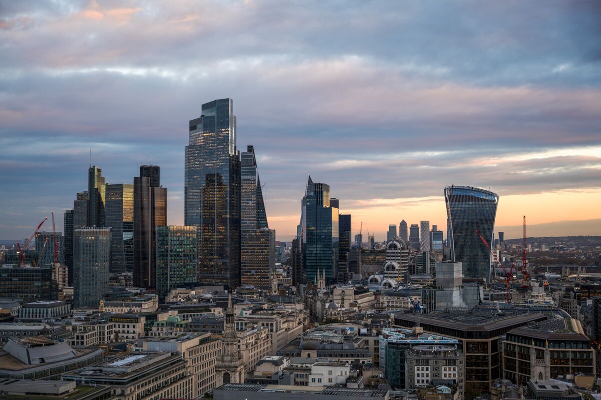 Oaktree-Backed UK Hospitality Group RedCat Seeks Fresh Funding