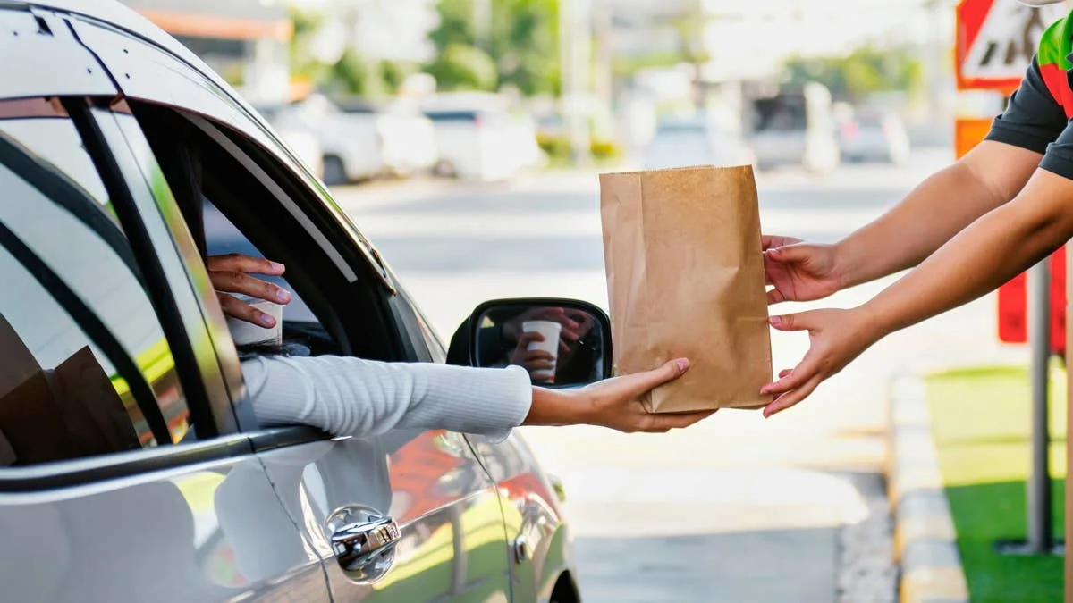 McDonald's and Burger King rival shuttering 100s of restaurants