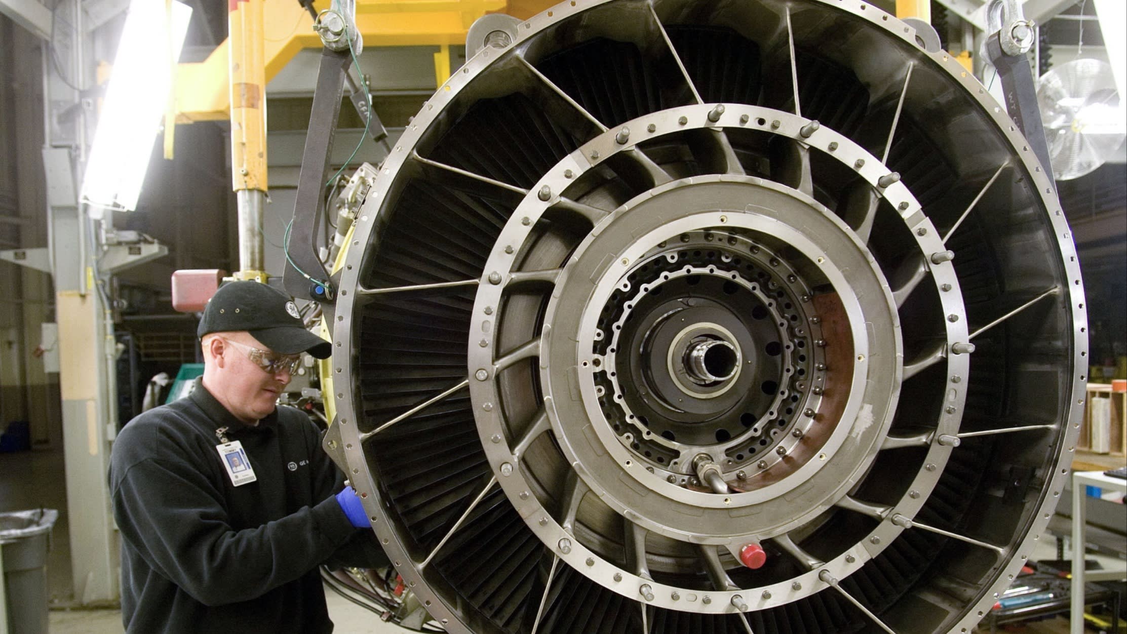 Ex-techno DJ jailed for global aircraft engine fraud - Financial Times