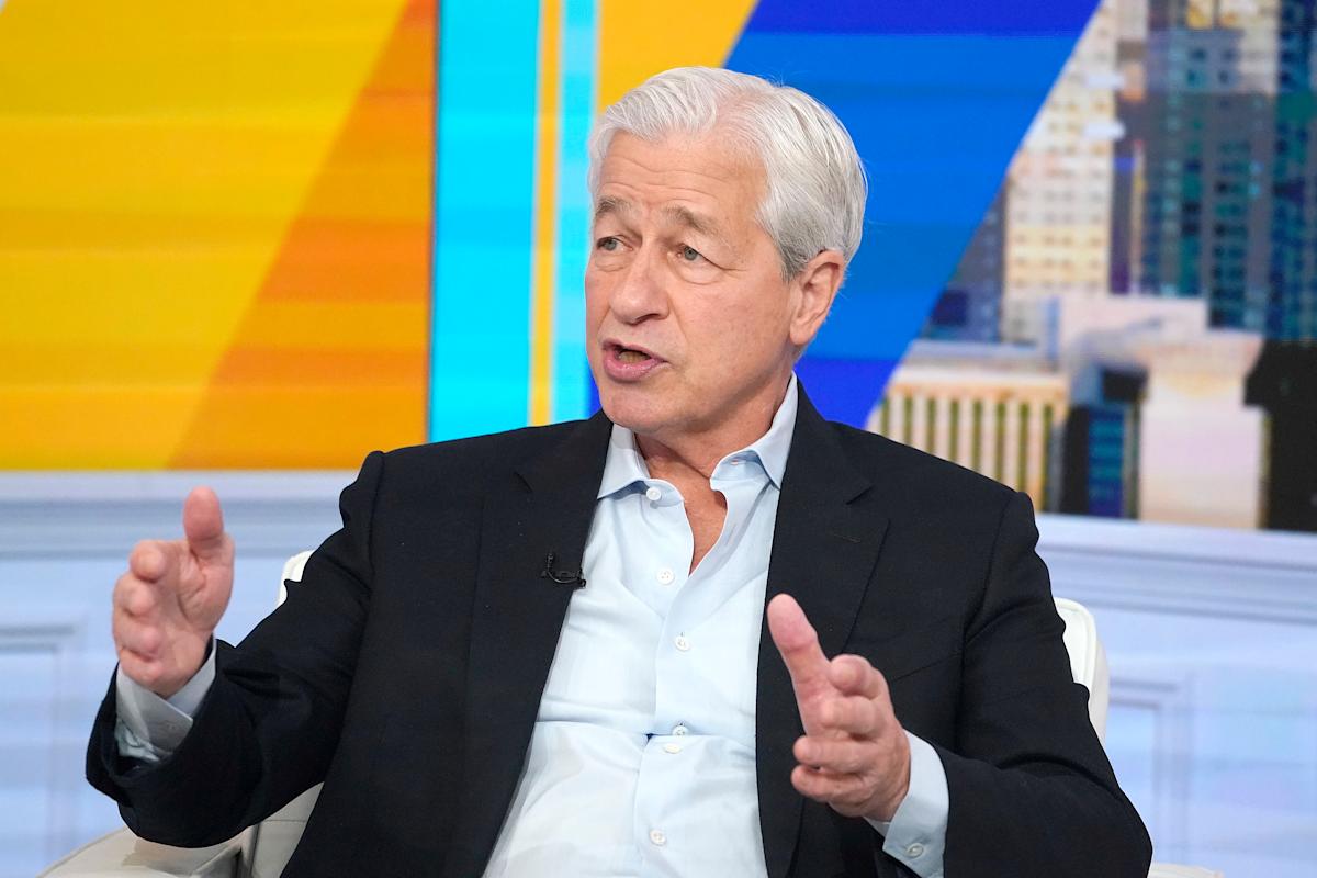 JPMorgan's Jamie Dimon says Wall Street clients are 'gung ho' as the bank expects higher expenses