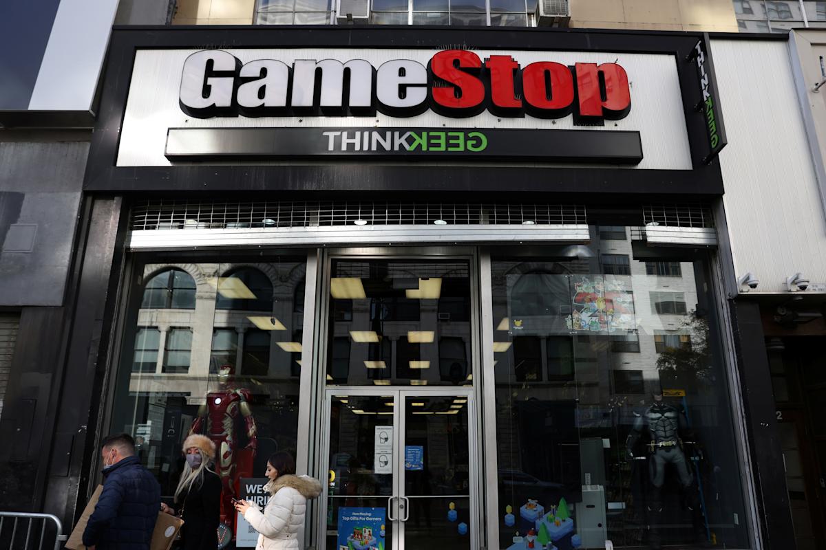 GameStop stock sinks after eBay rejects takeover bid - Yahoo Finance