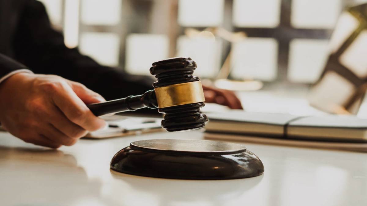 Regional office furniture company files for Chapter 11 bankruptcy