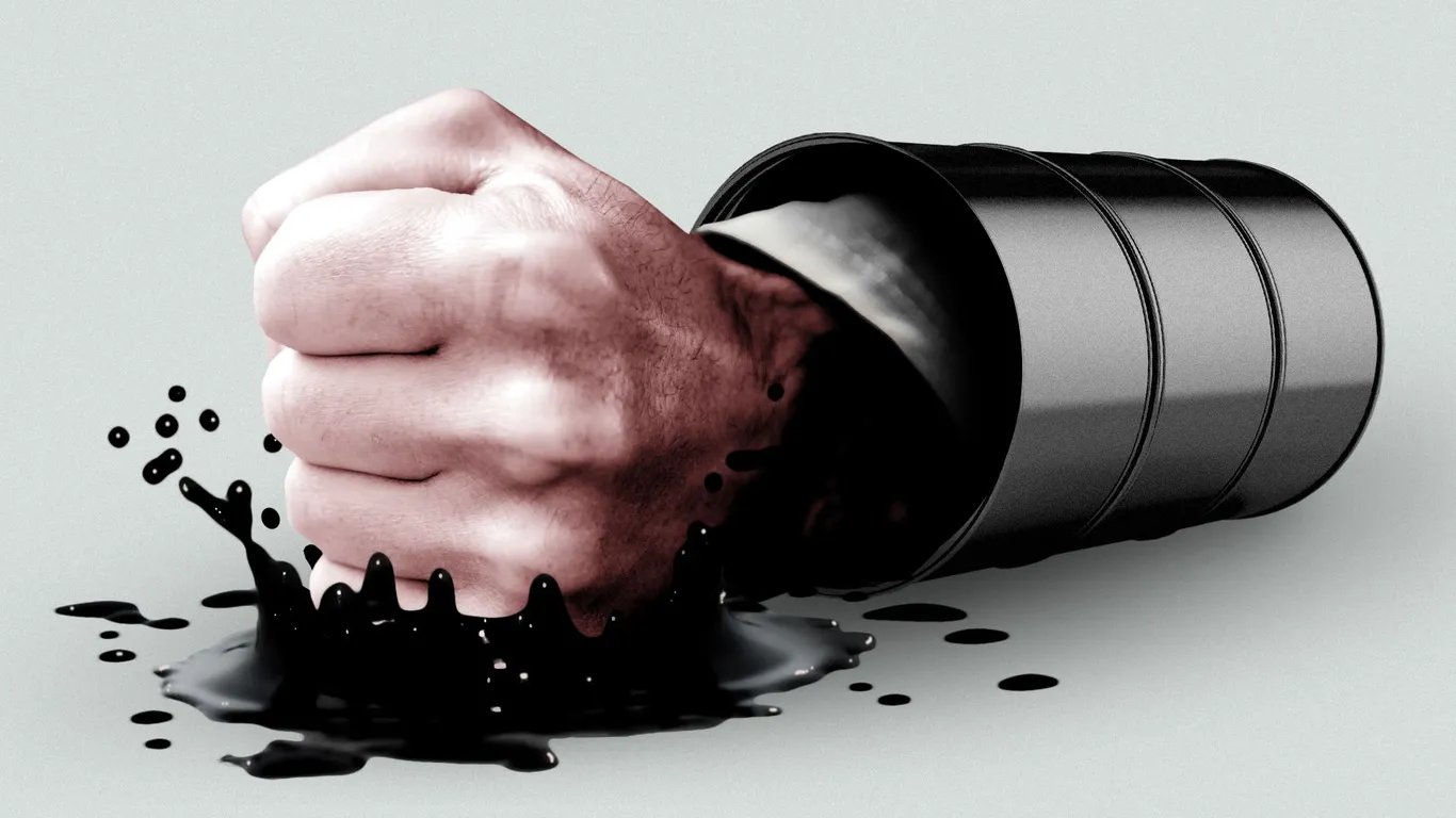 Oil prices jump after Strait of Hormuz setbacks - Axios