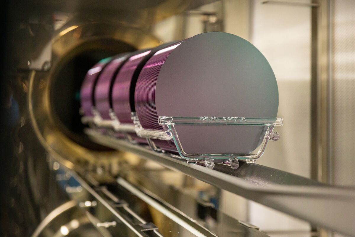 Europe’s Best-Performing Stock of 2026 Rides AI Photonics Wave