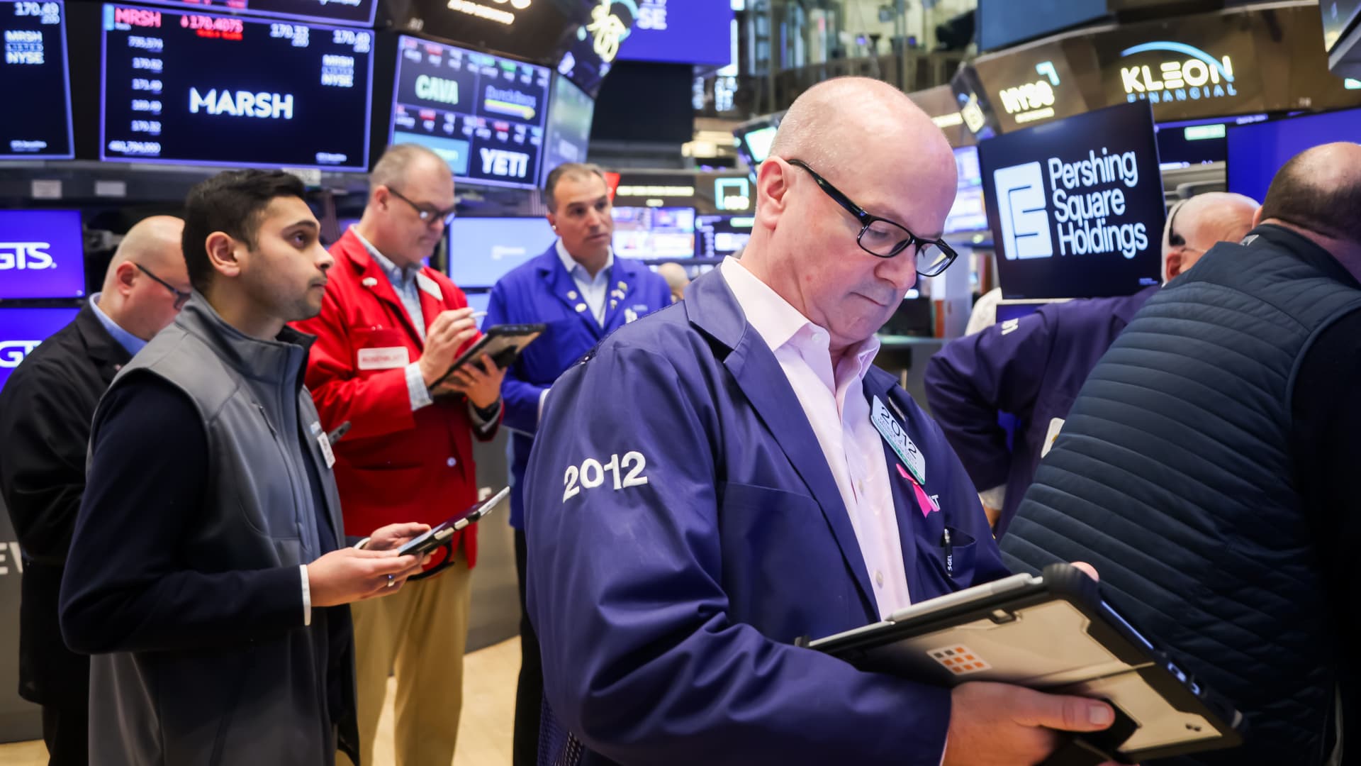 S&P 500 futures are flat as Wall Street looks ahead to ‘Mag 7’ earnings and Fed decision: Live updates - CNBC