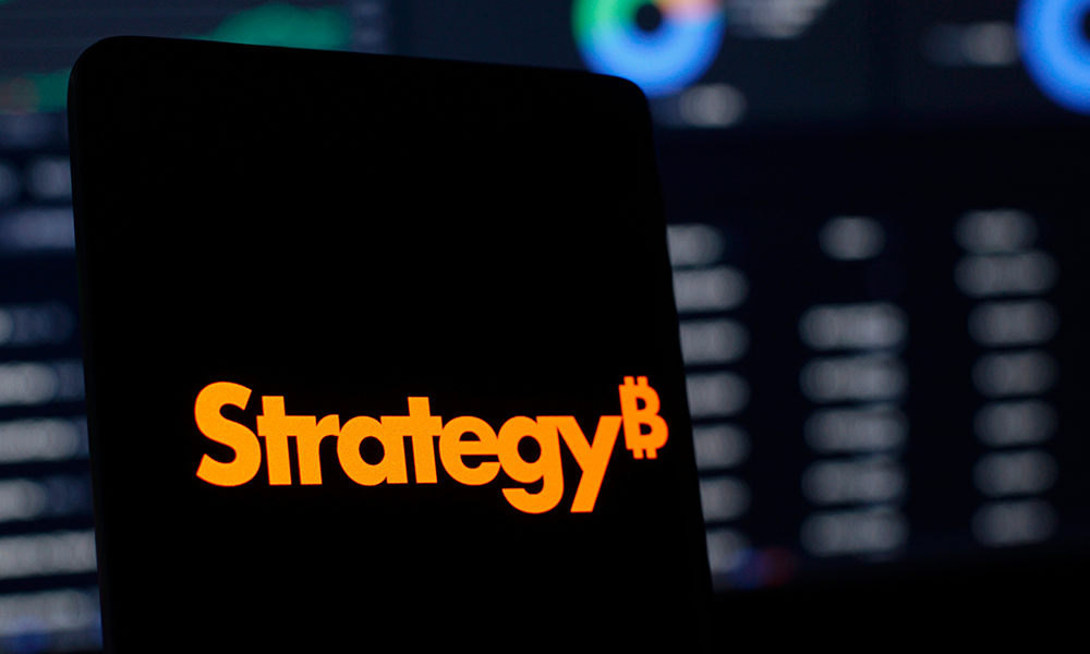 Strategy Pauses Bitcoin Buying as $1.5B Bond Repurchase Takes Priority