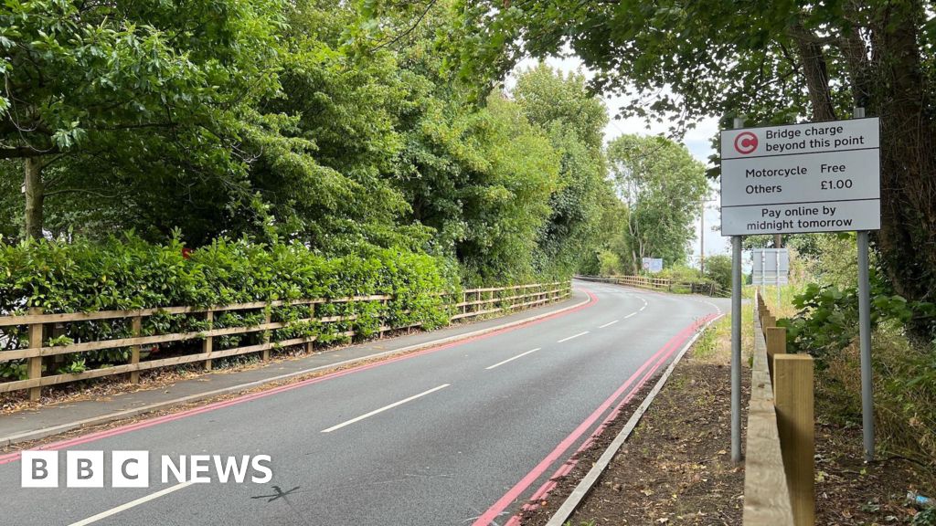 Warburton Toll Bridge fine issued to driver 270 miles away