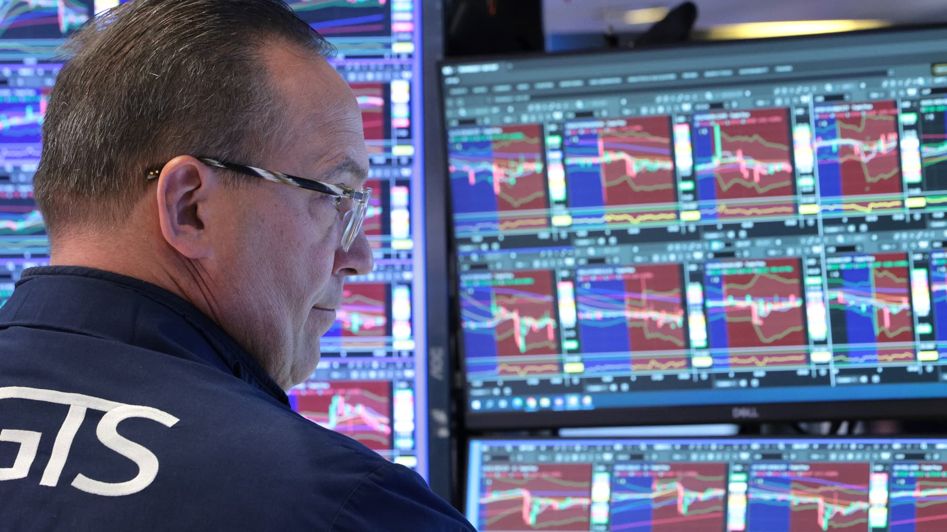 S&P 500 posts third straight losing session as rising yields drag down stocks: Live updates - CNBC