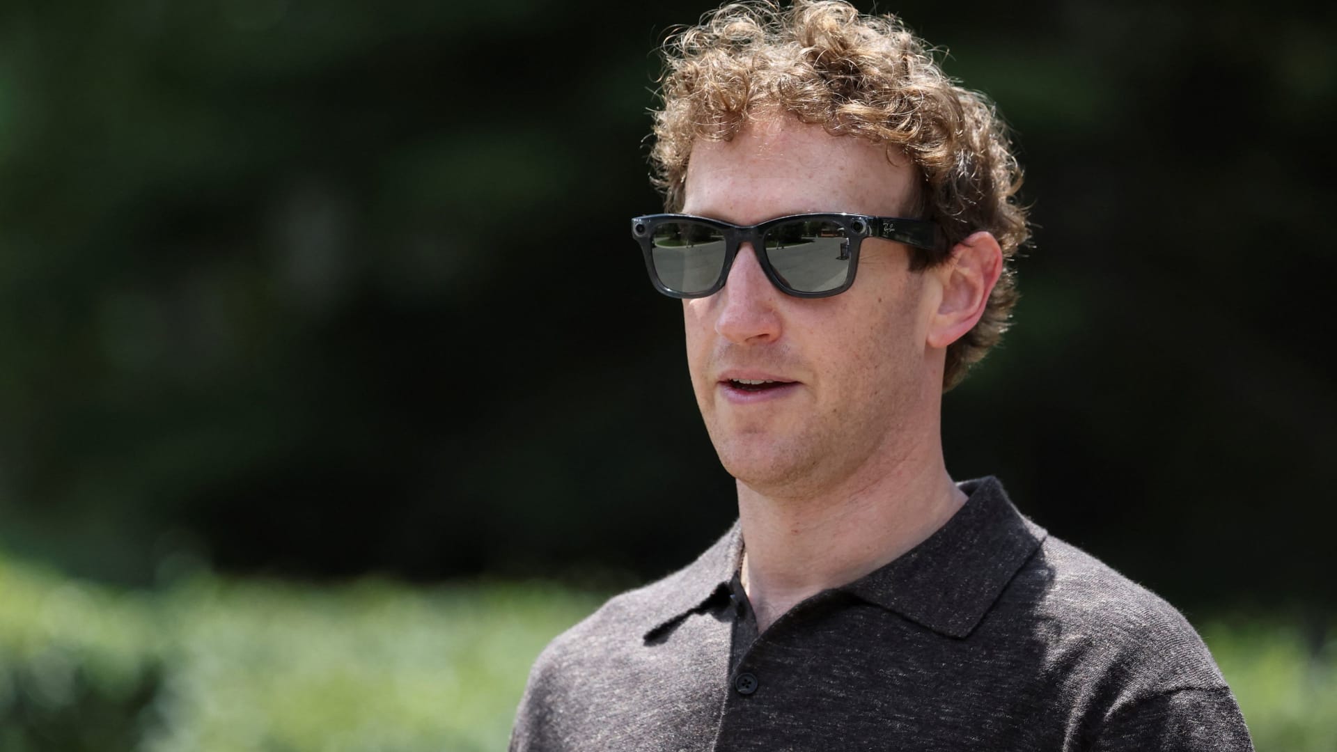 Meta's stock heads for best week since early 2024 as optimism builds around AI strategy