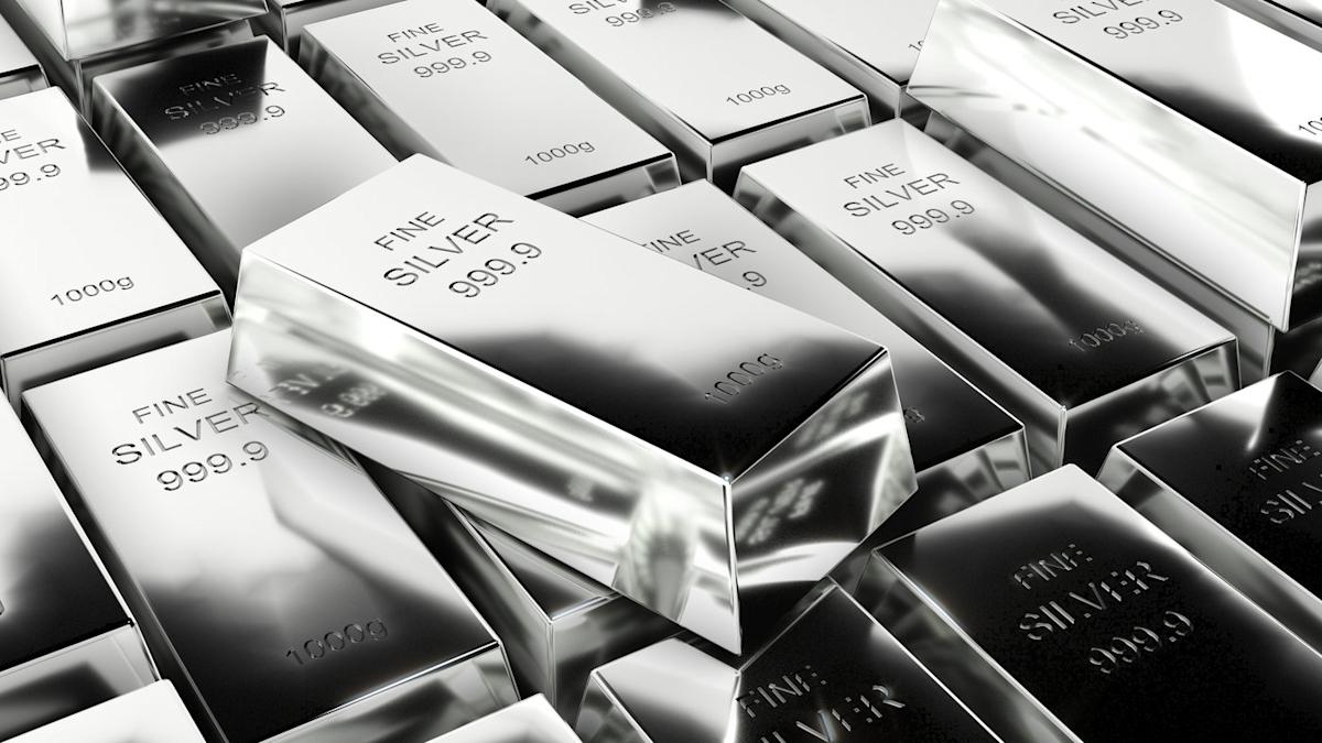 Silver Is Outperforming Gold in 2026. Does SLV Deserve a Spot in Your Portfolio?