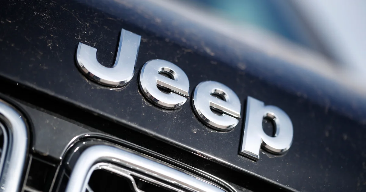Stellantis recalls more than 1 million Jeeps in U.S. that could catch fire even when turned off, feds say - CBS News