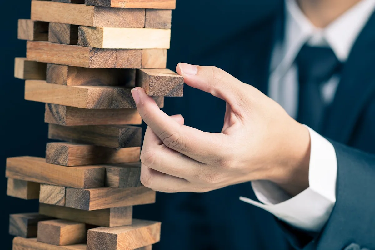 Leopold Aschenbrenner's AI Hedge Fund Just Blew Up, and It Highlights an Endemic Problem for Wall Street