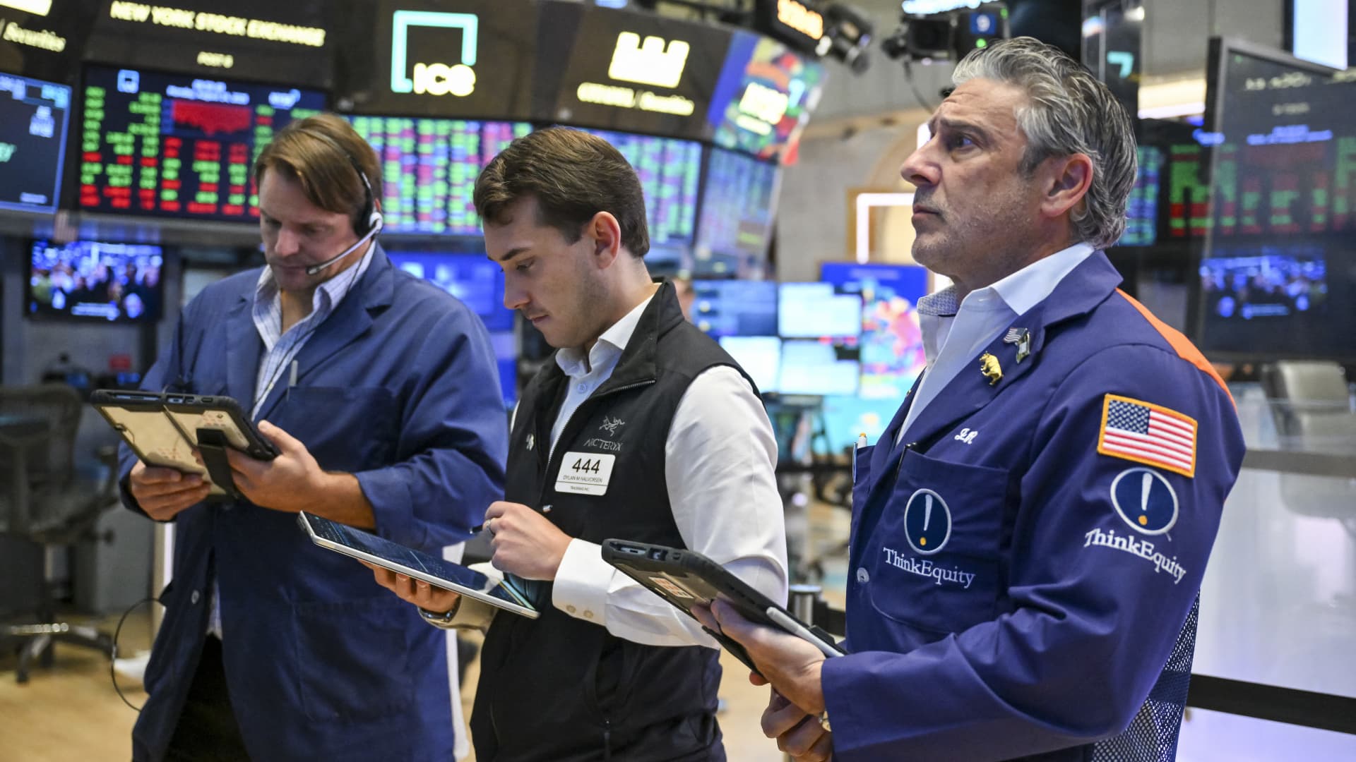 Stock futures slip after Dow posts back-to-back weekly declines: Live updates - CNBC