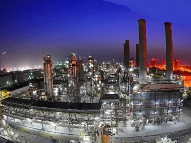 Refinery output up 10.7%, OMC sales down 7%