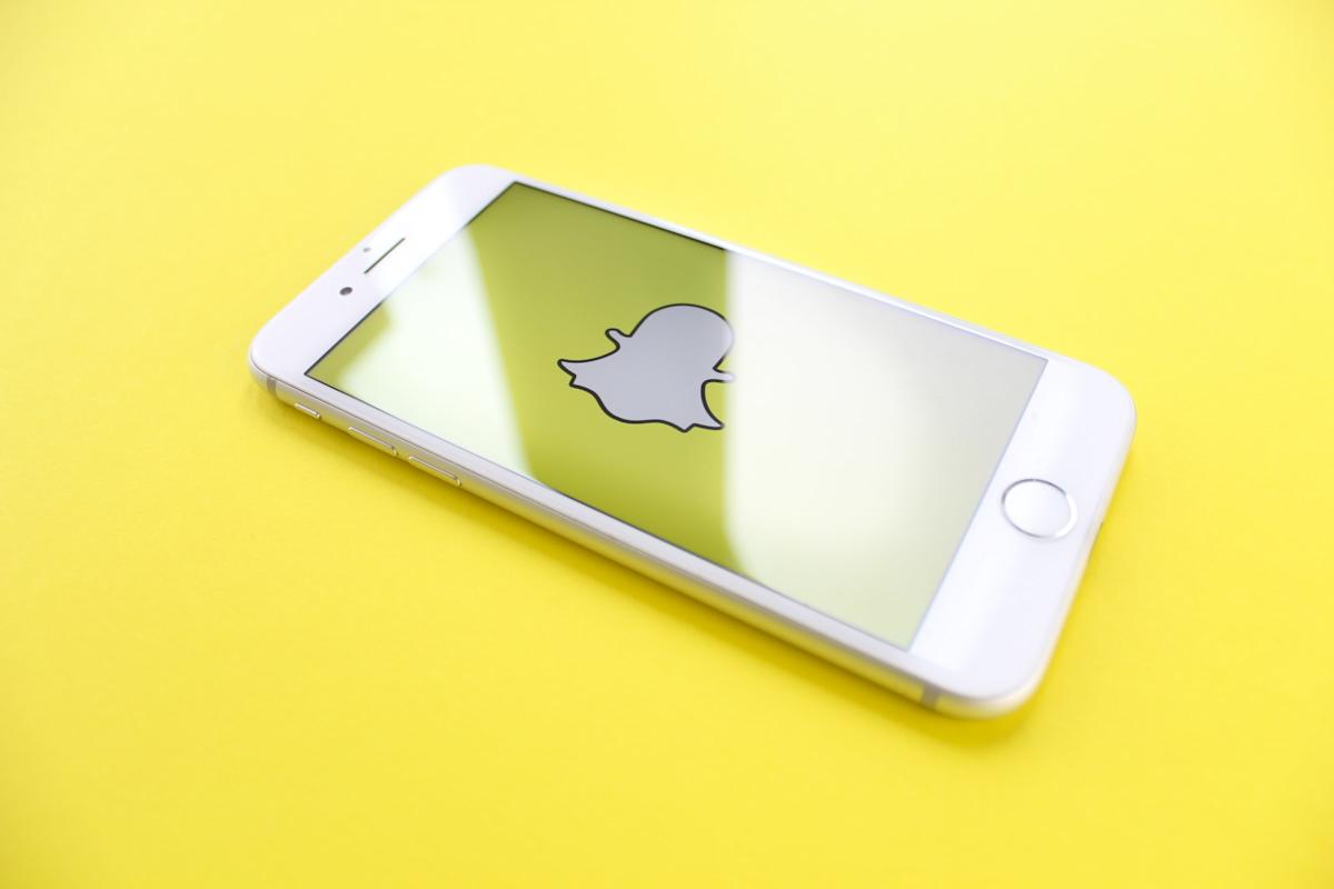 Jim Cramer on Snap Inc. (SNAP): “There’s Nothing There”