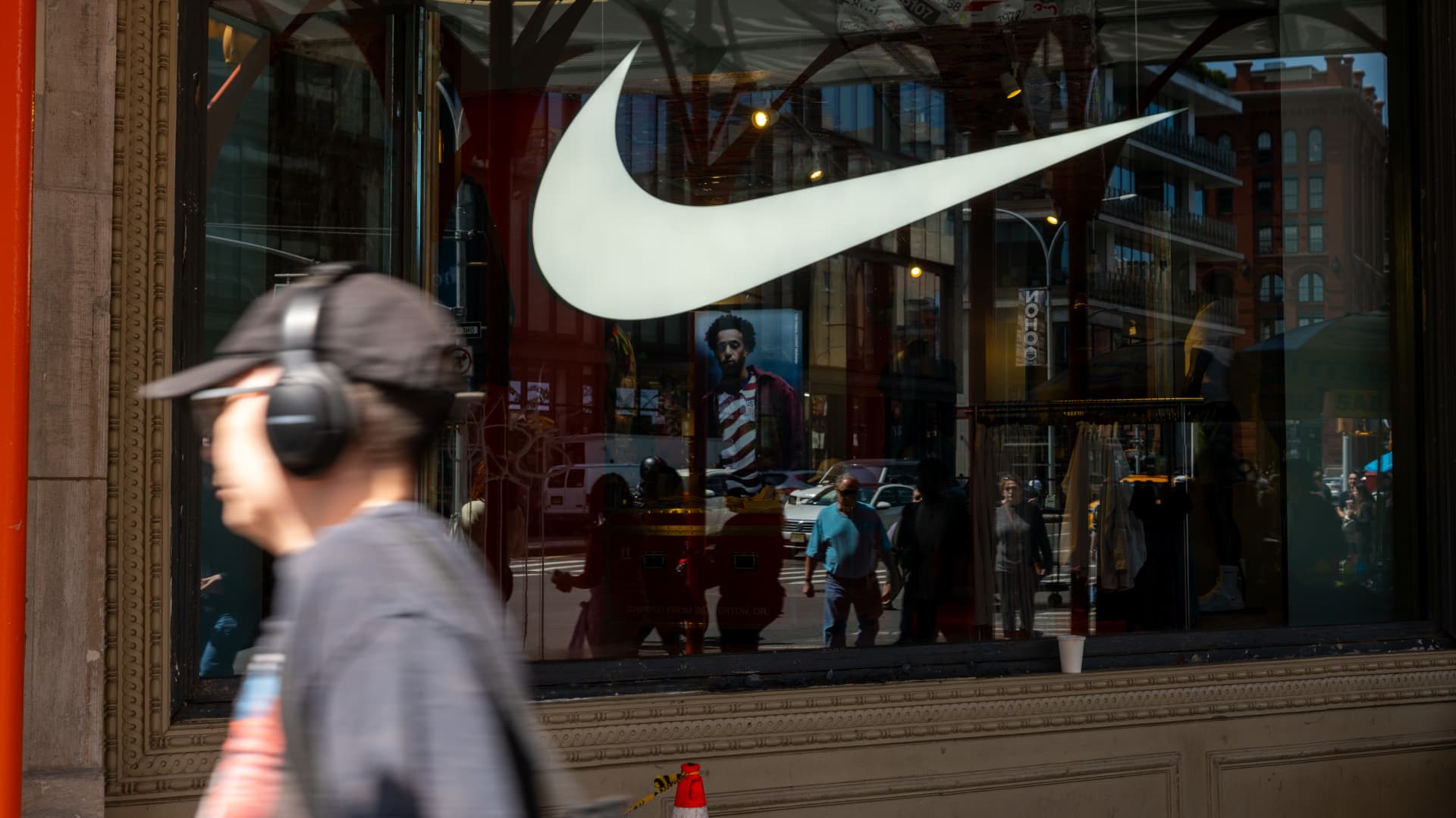 Nike is set to report earnings after the bell. Here's what to expect - CNBC