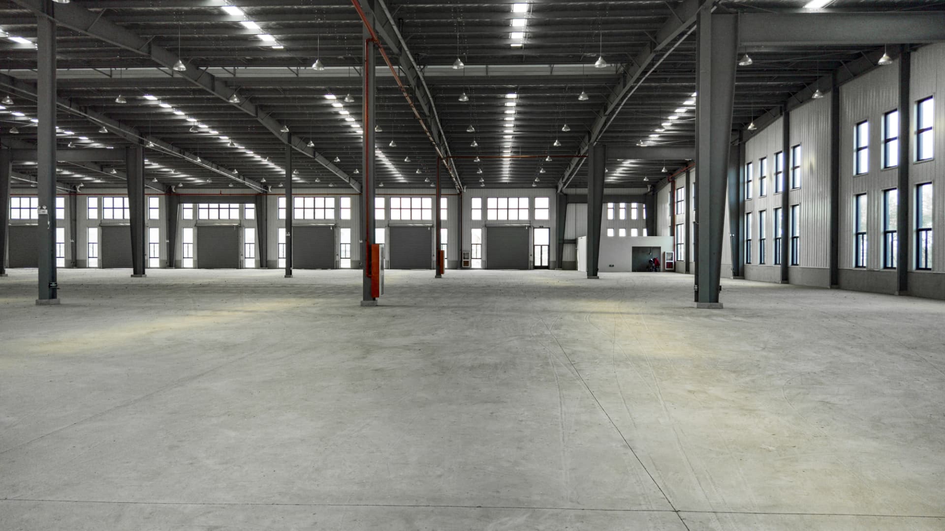 How JLL’s investment arm is betting big on industrial real estate - CNBC