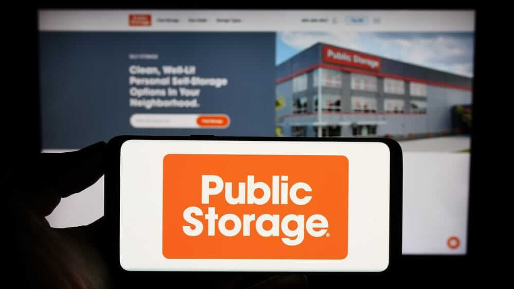 Are Wall Street Analysts Predicting Public Storage Stock Will Climb or Sink?