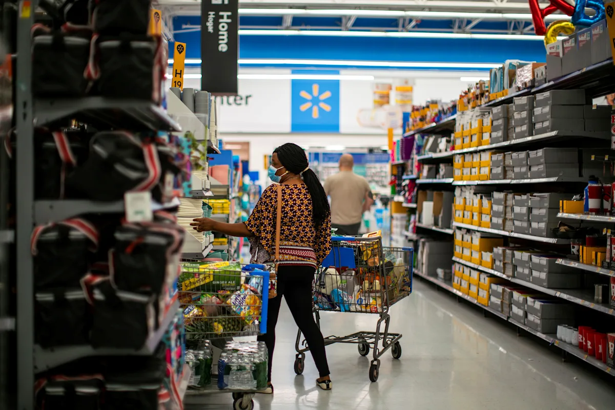 Walmart earnings, spending data, and more AI disruptions: What to watch this week
