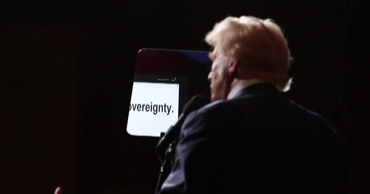 WH teleprompter operator on leave for alleged insider trading on Trump's speeches